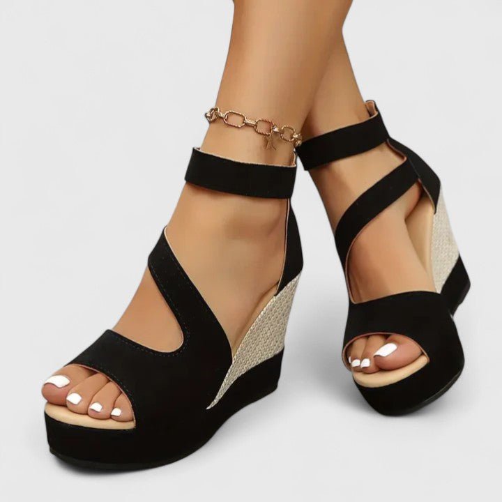 Yvonne – Sandaler med klassisk stroppet design