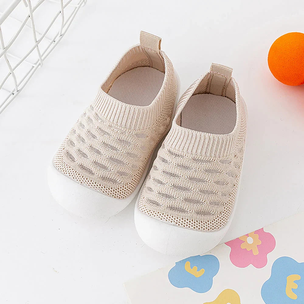 Skridsikre baby mesh-sko til de mindste – letvægt og åndbare