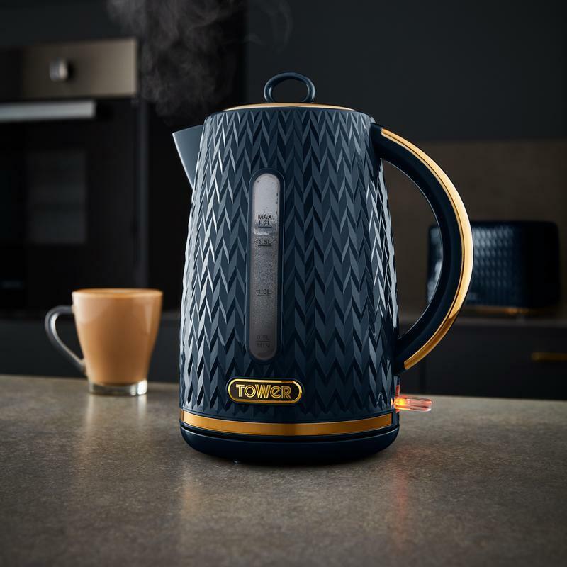 TOWER Empire Blue vandkande, brødrister til 4 skiver, brødbeholder og opbevaringsdåser – matchende sæt i midnatsblå med messingdetaljer