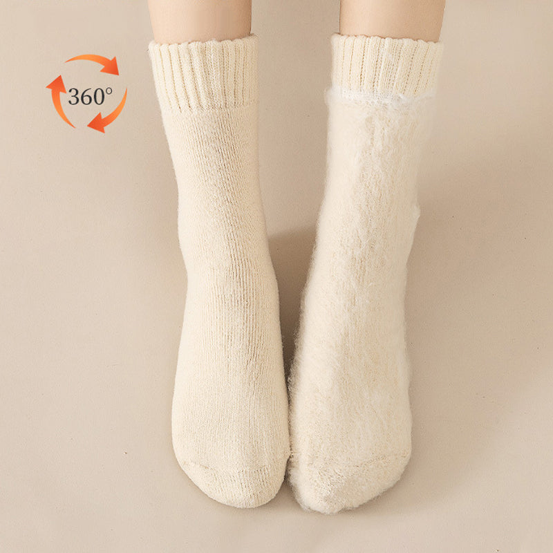 Elegante dame-mokkasiner med guldspænde og slip-on design