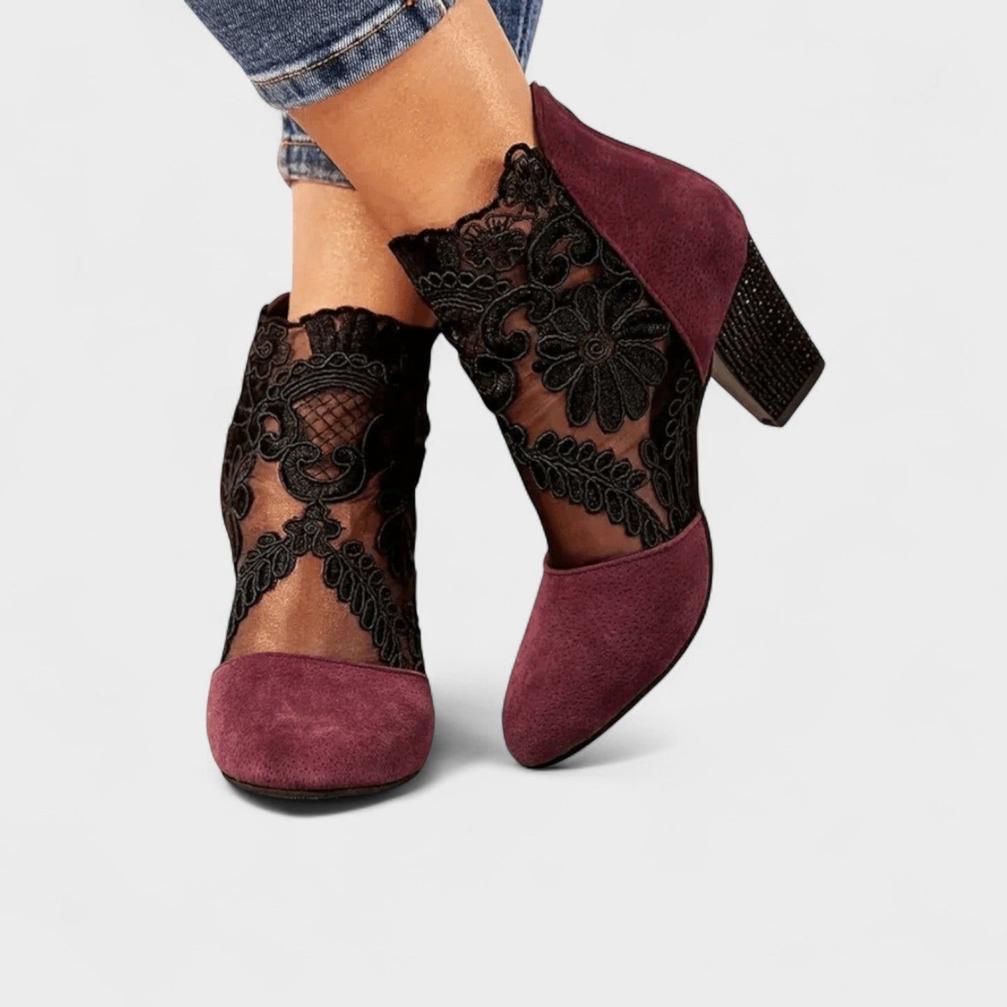 Alaine – Blomsterhæle med festlig og feminin stil
