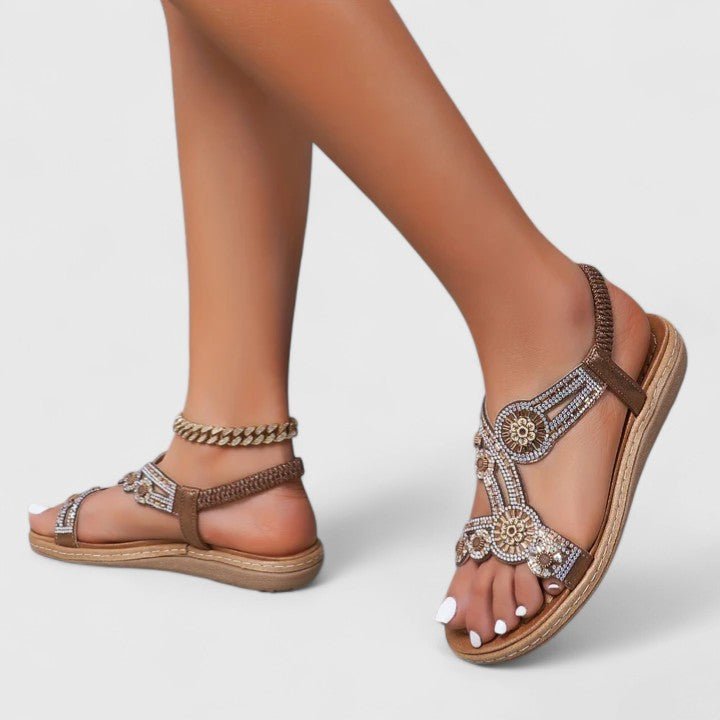 Sonja – Sandaler med åbent design og flot drapering
