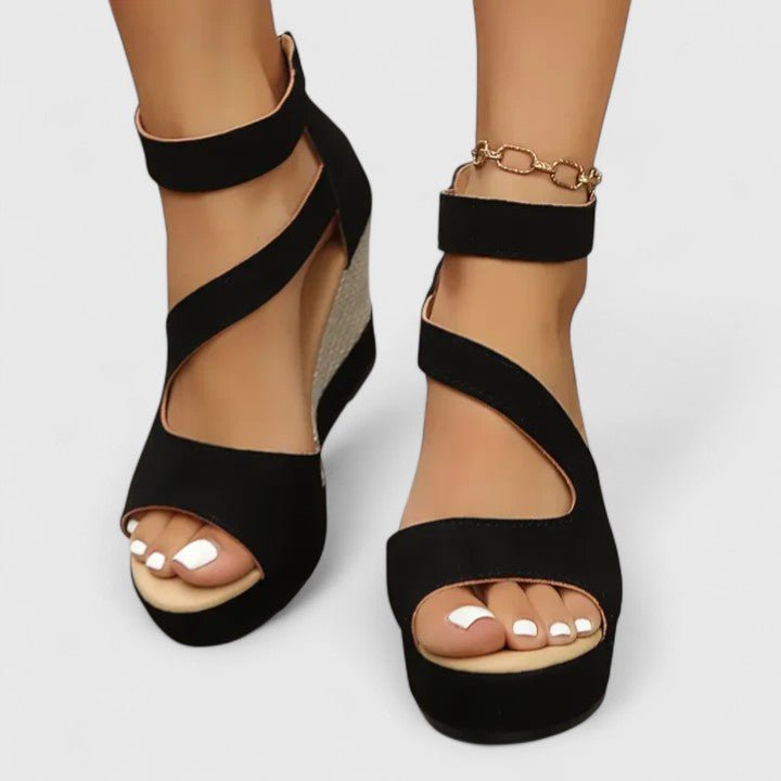 Yvonne – Sandaler med klassisk stroppet design