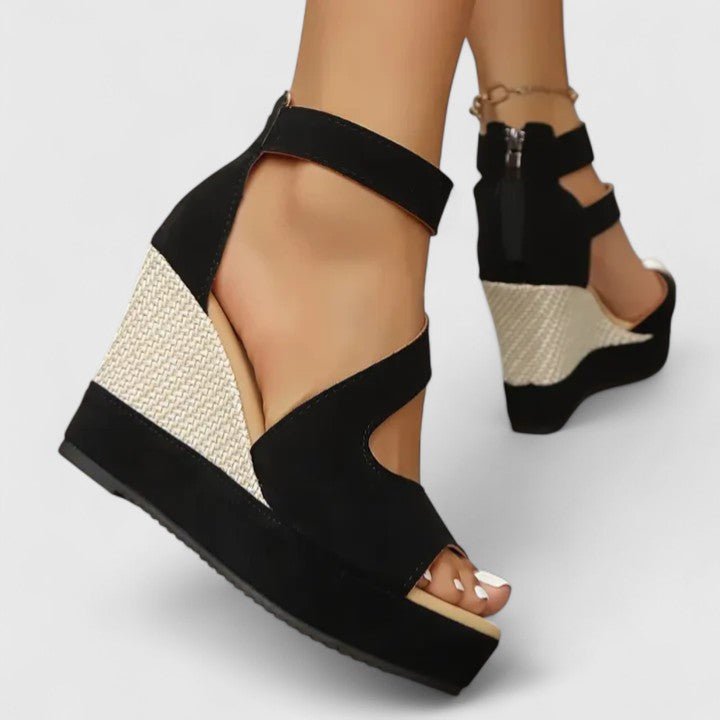 Yvonne – Sandaler med klassisk stroppet design
