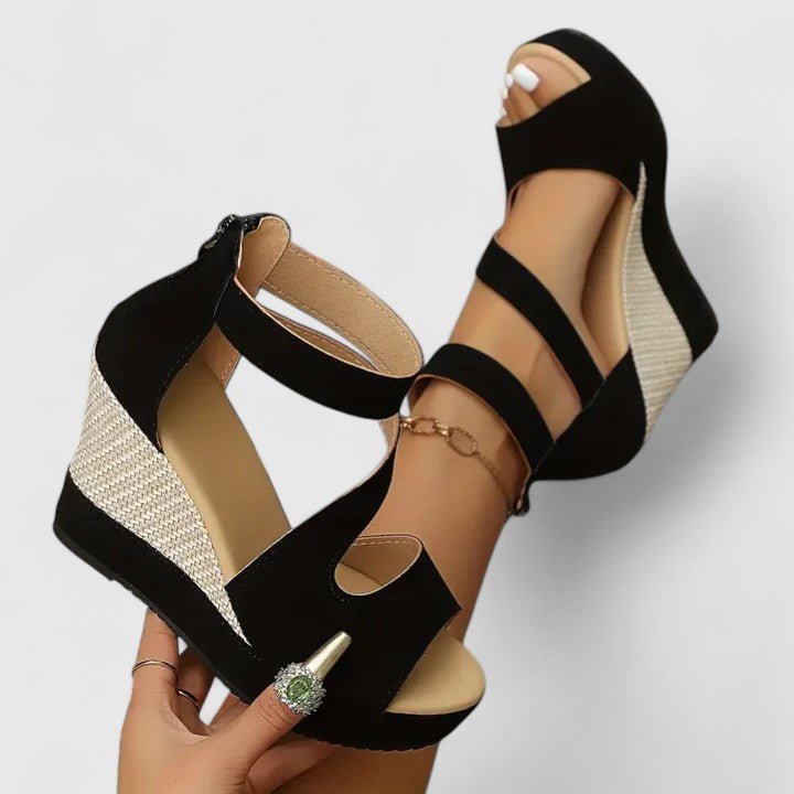 Yvonne – Sandaler med klassisk stroppet design