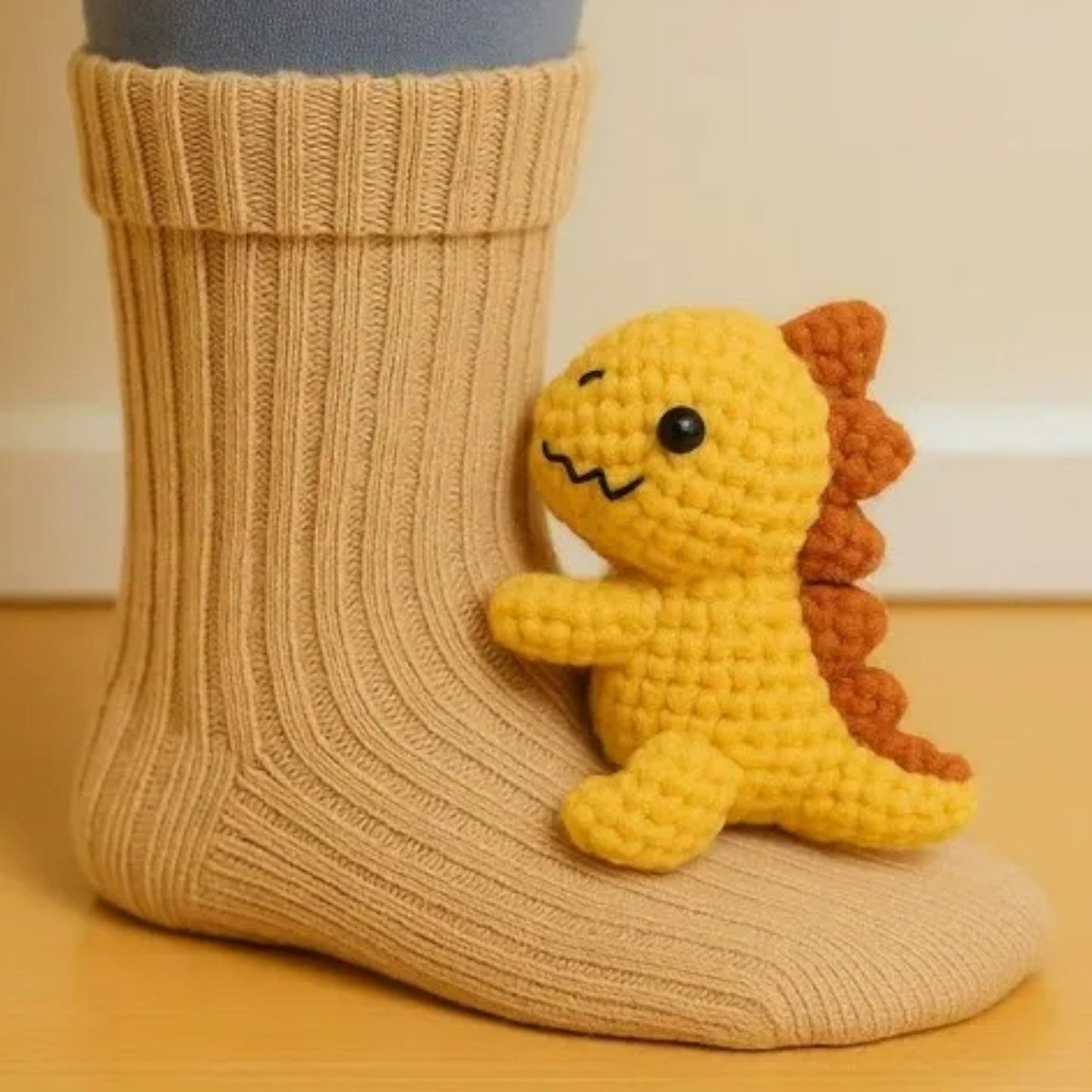 Dino – Sjove dinosaur-sokker til store og små
