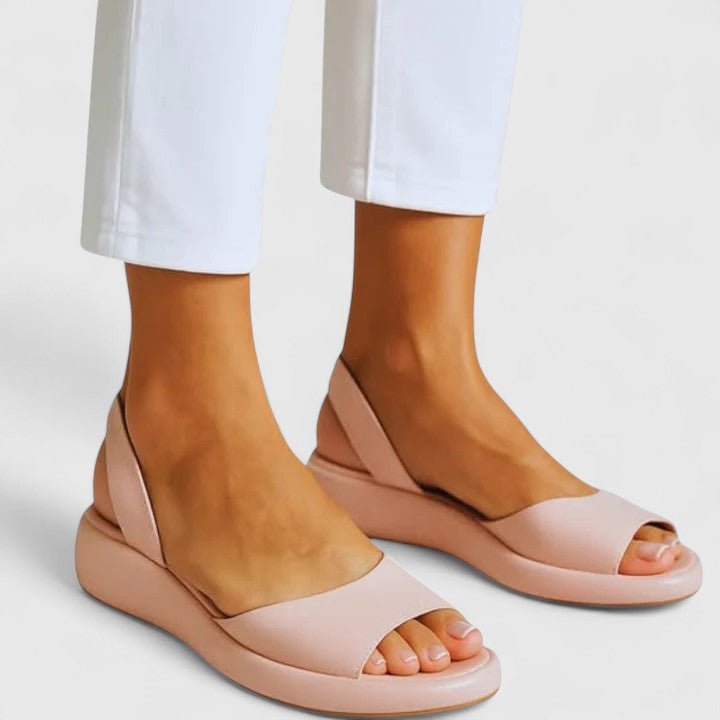 Johanne – Sandaler med stilrent minimalistisk design