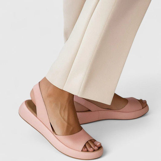 Johanne – Sandaler med stilrent minimalistisk design