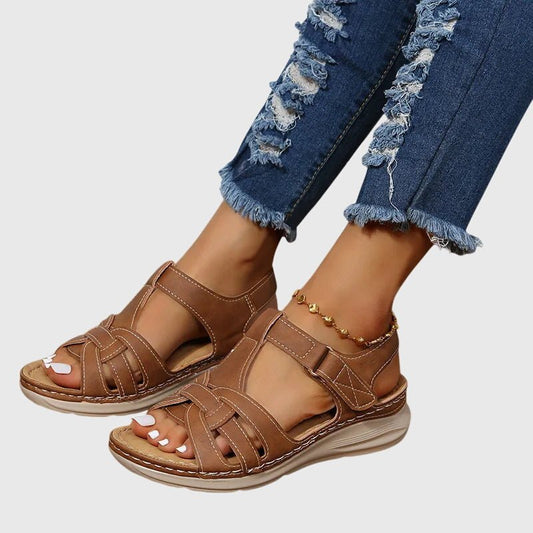 Birthe – Sandaler med robust konstruktion og lang holdbarhed