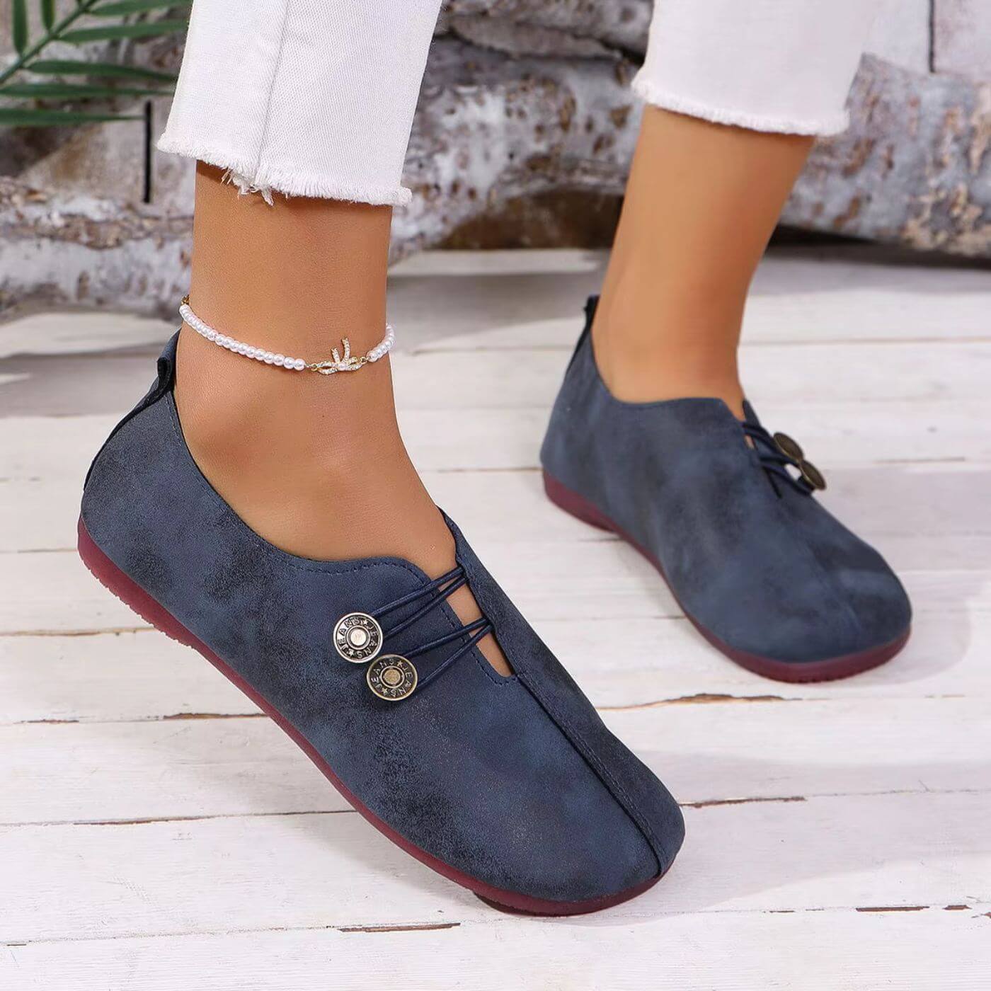 Komfortabel damesko med rund tå og slip-on design