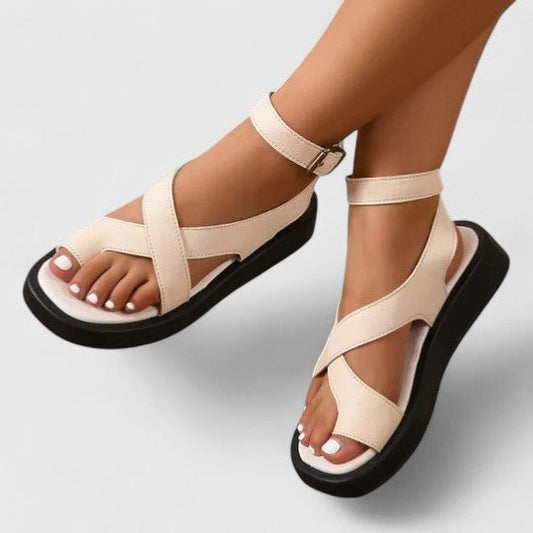 Astrid – Sandaler med smal rem og elegant udseende