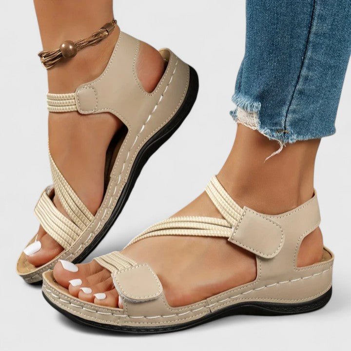 Mille – Sofistikeret sandal med detaljeret design