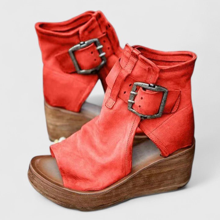 Nadia – Sandaler med trekantet rem og moderne design