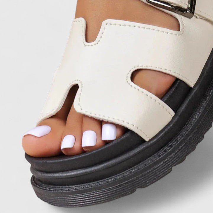 Lisa – Sandaler med romantisk blomsterprint