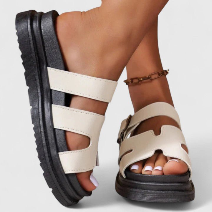 Lisa – Sandaler med romantisk blomsterprint