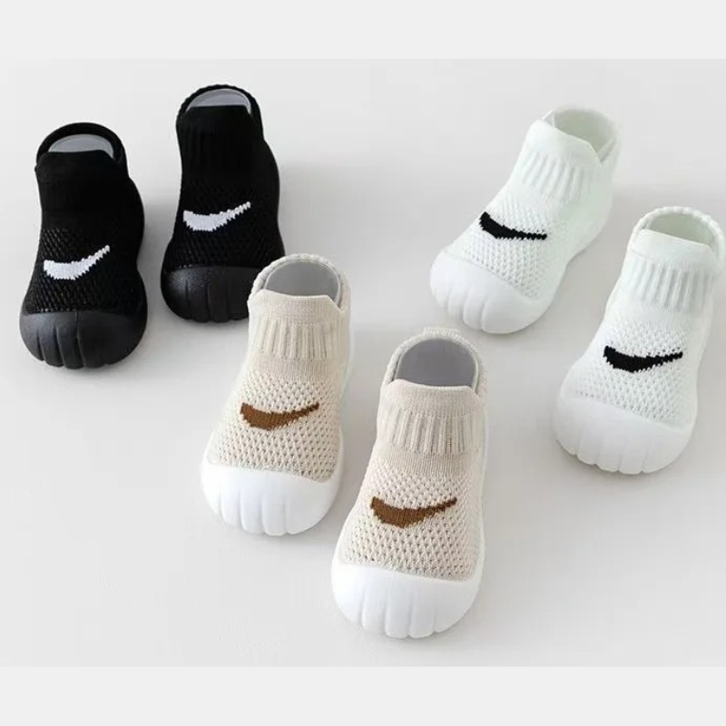 Letvægte sommersandaler til mænd med åndbart design