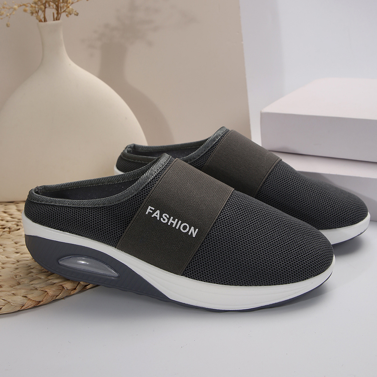 Stilfulde slip-on gåsko til kvinder – let og komfortabel