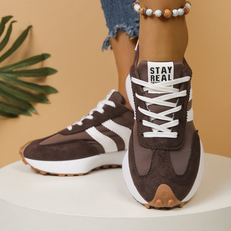 Elegante moccasiner til damer med sølvspænde