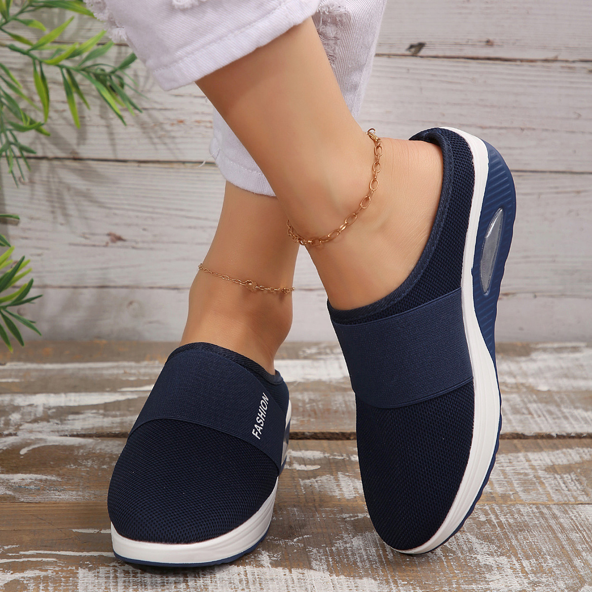 Stilfulde slip-on gåsko til kvinder – let og komfortabel