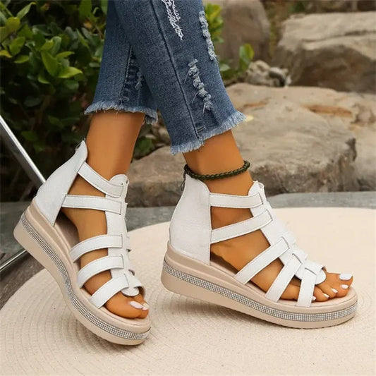 Afslappede sandaler til hverdag og sommer med åbent design