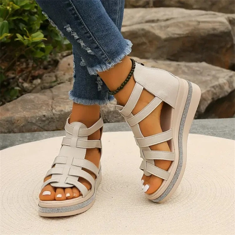 Afslappede sandaler til hverdag og sommer med åbent design